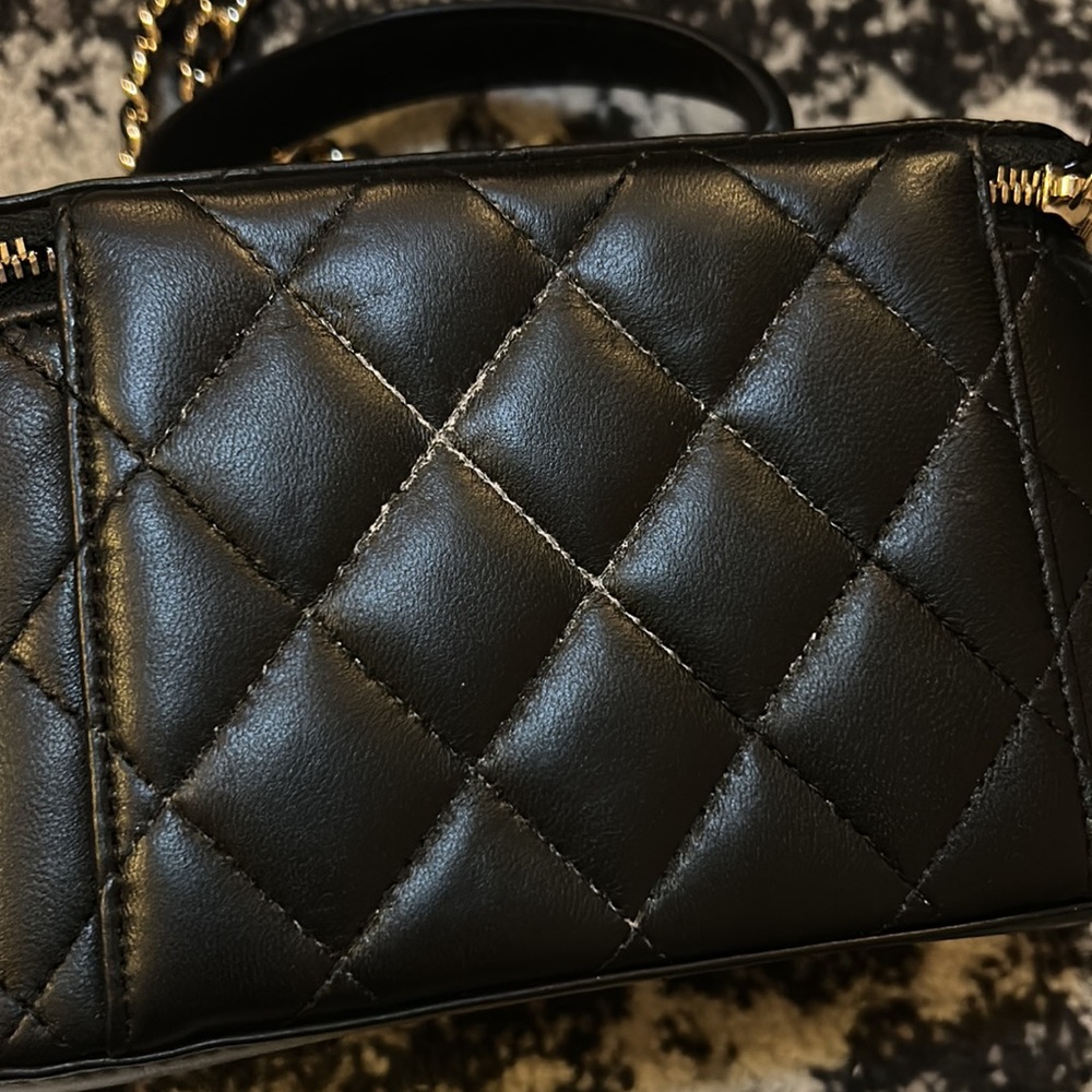 Chanel Vanity Clutch with Chain Shoulder Bag - Picture 2 of 16